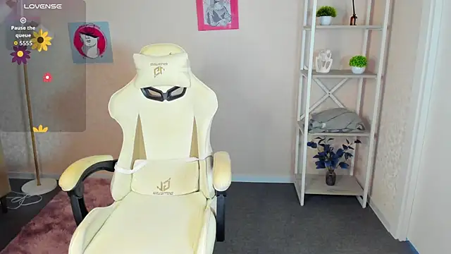 Snapshot of R0cket_bunny chatting on 09/12/25, 01:06 R0cket bunny online show from 09/12/25, 01:06