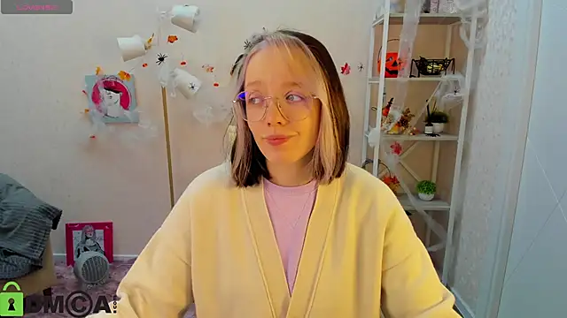 R0cket bunny online show from 10/23/25, 01:05