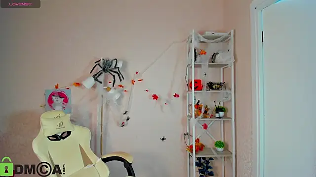 Snapshot of R0cket_bunny chatting on 11/04/25, 01:05 R0cket bunny online show from 11/04/25, 01:05