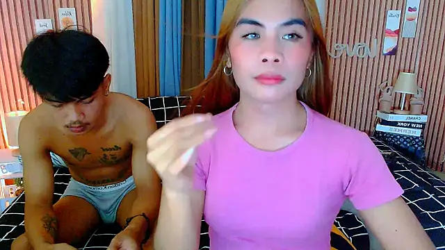 mikhaylahanderson online show from 10/22/25, 03:23