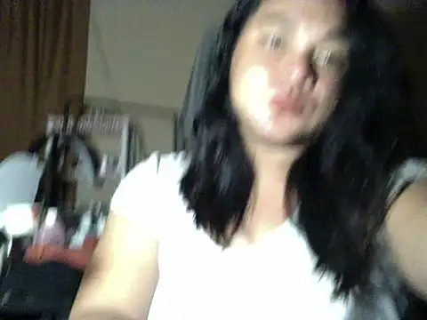 Snapshot of roseluv_hot chatting on 02/15/26, 12:14 roseluv hot online show from 02/15/26, 12:14