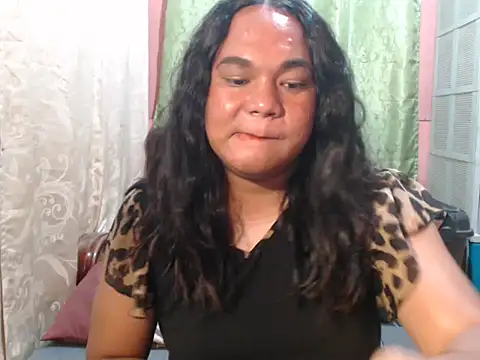 Snapshot of roseluv_hot chatting on 03/29/26, 11:32 roseluv hot online show from 03/29/26, 11:32