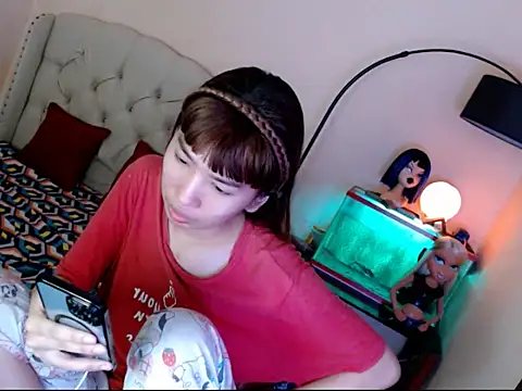 ShantalFoxxy  online show from 10/24/25, 01:40