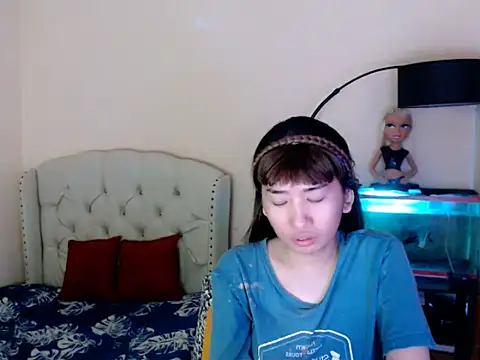 Snapshot of ShantalFoxxy_ chatting on 04/02/26, 12:36 ShantalFoxxy online show from 04/02/26, 12:36