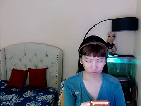 Snapshot of ShantalFoxxy_ chatting on 04/05/26, 01:36 ShantalFoxxy online show from 04/05/26, 01:36