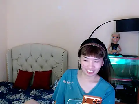 Snapshot of ShantalFoxxy_ chatting on 04/14/26, 12:38 ShantalFoxxy online show from 04/14/26, 12:38