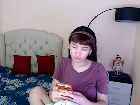 Snapshot of ShantalFoxxy_ chatting on 06/08/26, 01:28 ShantalFoxxy online show from 06/08/26, 01:28