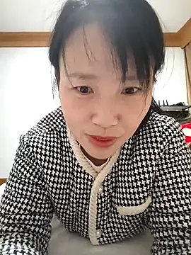 Snapshot of Haili-1 chatting on 02/16/26, 01:40 Haili-1 online show from 02/16/26, 01:40