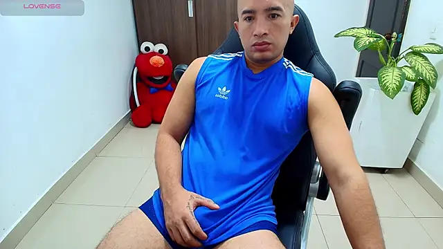 sebastian oconnor77 online show from 10/07/25, 12:46