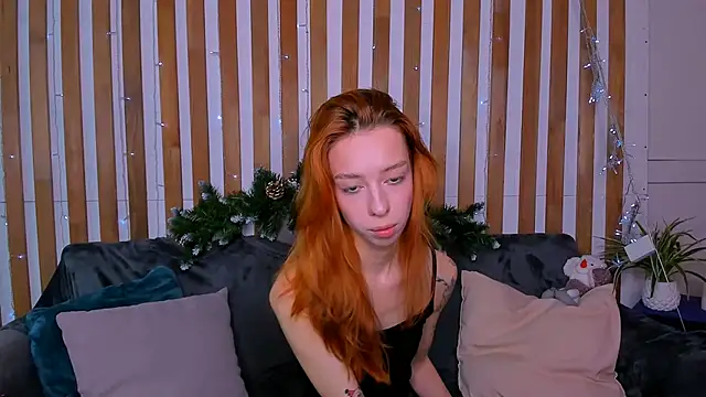 Snapshot of Lori_Williams chatting on 12/23/25, 12:52 Lori Williams online show from 12/23/25, 12:52