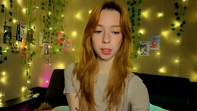 Snapshot of Lori_Williams chatting on 02/17/26, 02:08 Lori Williams online show from 02/17/26, 02:08