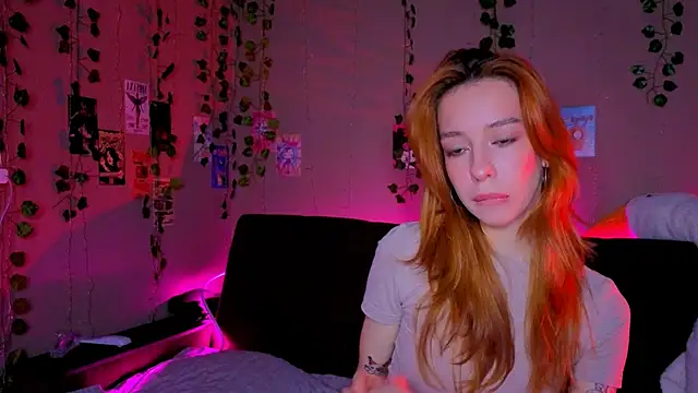 Snapshot of Lori_Williams chatting on 02/18/26, 02:18 Lori Williams online show from 02/18/26, 02:18