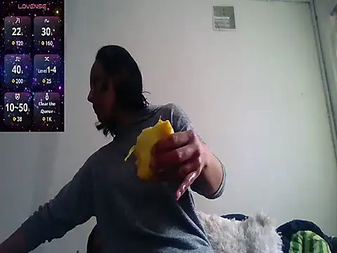 Natzu Choi online show from 11/04/25, 08:08