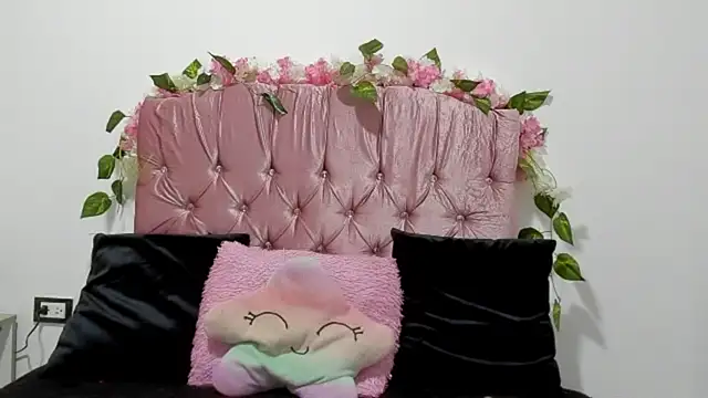 ivy moon05 online show from 11/05/25, 04:07