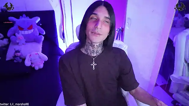 Snapshot of marshall__k chatting on 02/20/26, 01:24 marshall k online show from 02/20/26, 01:24