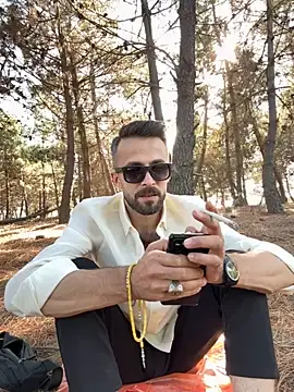 S-kt-et online show from 09/24/25, 01:03