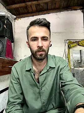 S-kt-et online show from 10/31/25, 07:20