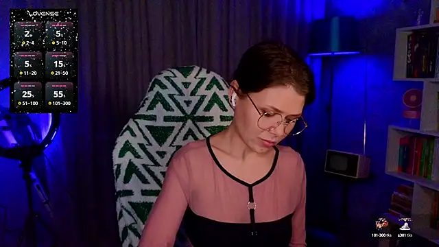 Snapshot of MyLittleGali chatting on 12/07/24, 04:14 MyLittleGali online show from 12/07/24, 04:14