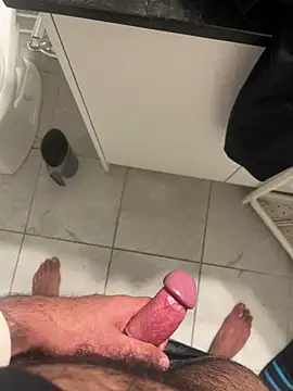 Snapshot of sid356 chatting on 11/15/25, 06:22 sid356 online show from 11/15/25, 06:22