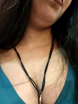 Maahhii 2 online show from 10/25/25, 06:46