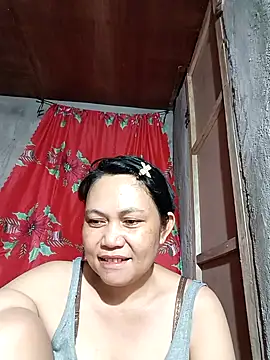 Everleigh mom online show from 09/11/25, 10:59