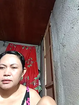 Everleigh mom online show from 09/17/25, 04:47