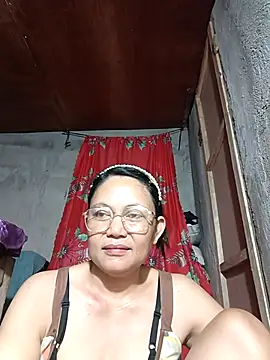 Everleigh mom online show from 09/18/25, 07:54