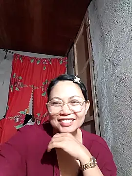 Everleigh mom online show from 10/14/25, 08:15