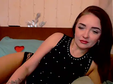 Snapshot of Veronica-Luxs chatting on 02/06/26, 08:07 Veronica-Luxs online show from 02/06/26, 08:07