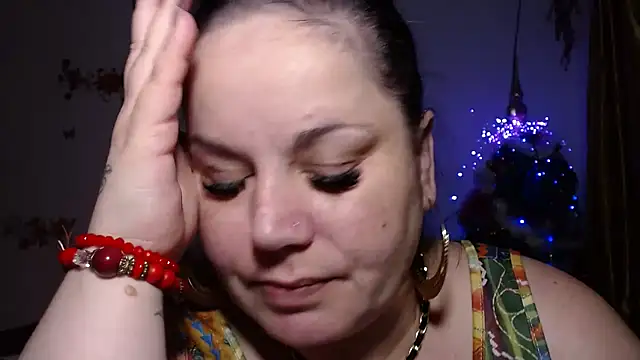 andreea2011 online show from 10/14/25, 06:42