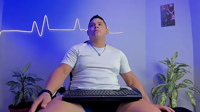 Maximus Steel online show from 11/02/25, 03:36