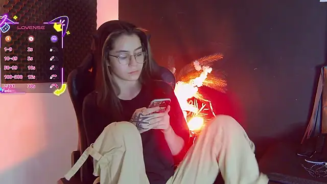 RavennMoonn online show from 03/13/26, 01:40