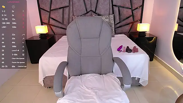 Snapshot of JeinnoveMontenegr0 chatting on 11/11/25, 12:05 JeinnoveMontenegr0 online show from 11/11/25, 12:05