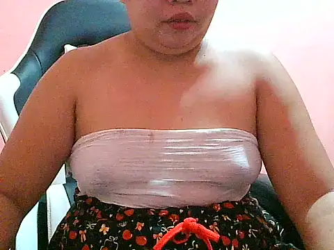 Snapshot of fresh_rosie chatting on 07/26/26, 04:47 fresh rosie online show from 07/26/26, 04:47