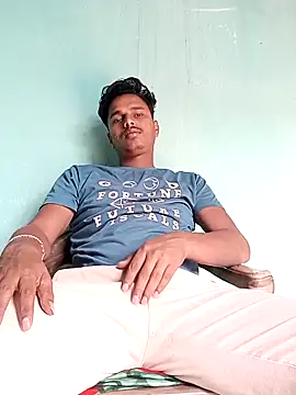 Snapshot of Asish_007 chatting on 11/20/25, 08:14 Asish 007 online show from 11/20/25, 08:14