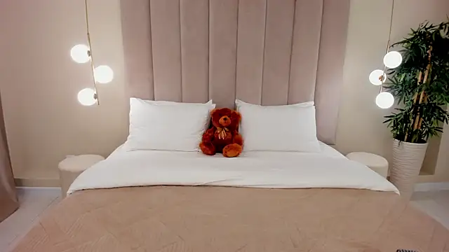 NancyJonson online show from 09/20/25, 03:29