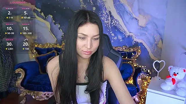 Snapshot of EliseVelour chatting on 04/07/26, 12:05 EliseVelour online show from 04/07/26, 12:05