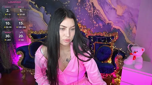 Snapshot of EliseVelour chatting on 04/11/26, 01:37 EliseVelour online show from 04/11/26, 01:37