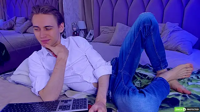 WilliamDyson online show from 10/13/25, 03:17