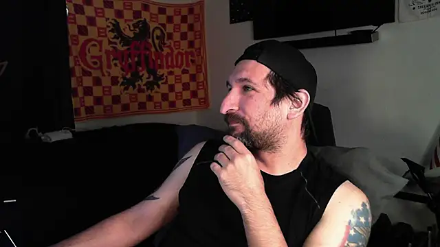 Snapshot of DevilPup75_ chatting on 10/06/25, 06:27 DevilPup75  online show from 10/06/25, 06:27
