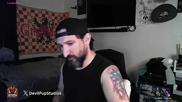 Snapshot of DevilPup75_ chatting on 02/05/26, 03:33 DevilPup75 online show from 02/05/26, 03:33