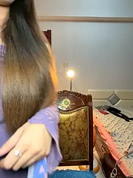 Snapshot of tuanzi125216 chatting on 11/14/25, 02:38 tuanzi125216 online show from 11/14/25, 02:38