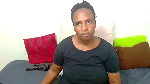 QueenRomaxx1 online show from 11/09/25, 04:38