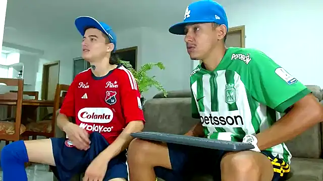 Snapshot of skinny23cm chatting on 03/07/25, 09:29 skinny23cm online show from 03/07/25, 09:29