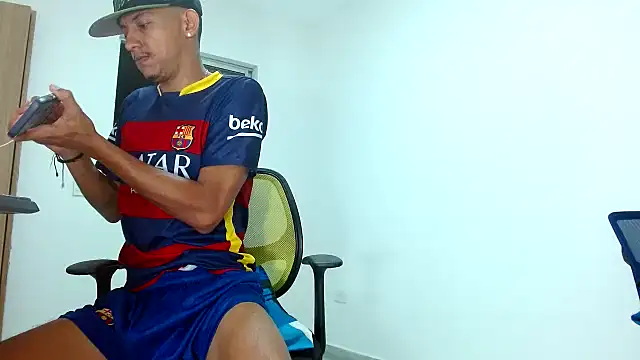 skinny23cm online show from 03/13/25, 09:21