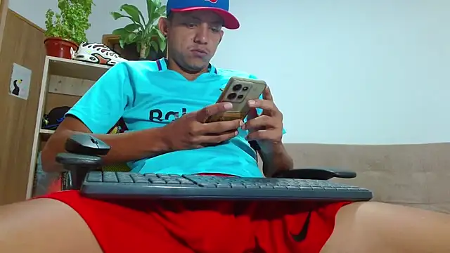 skinny23cm online show from 10/22/25, 12:49