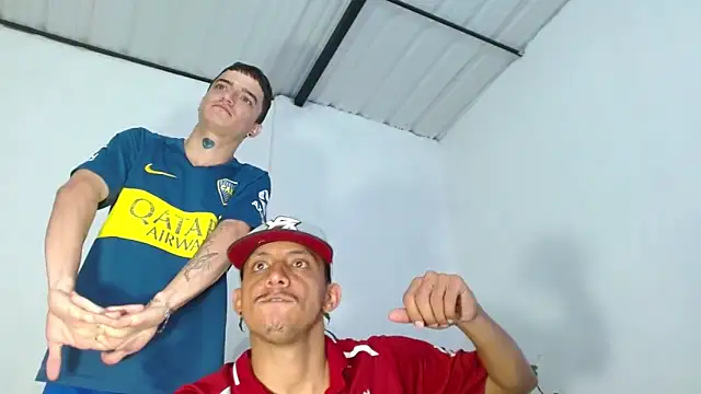 Snapshot of skinny23cm chatting on 01/31/26, 08:29 skinny23cm online show from 01/31/26, 08:29