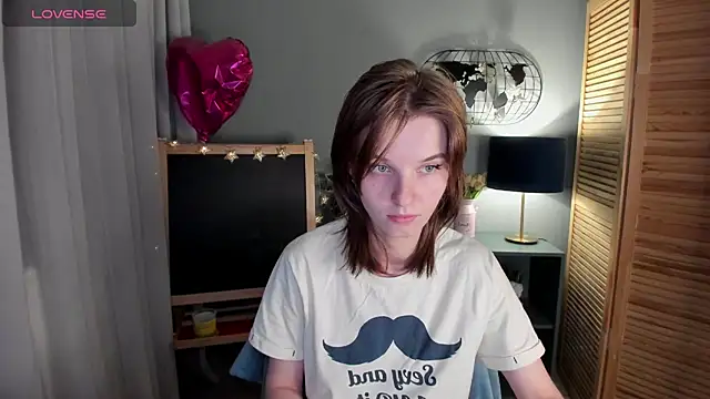 Madelaineses online show from 10/14/25, 02:40