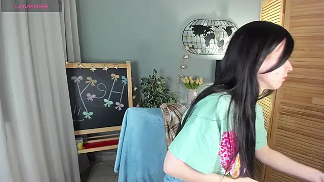 Madelaineses online show from 11/29/25, 10:07