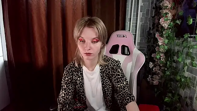 Madelaineses online show from 05/24/26, 02:27